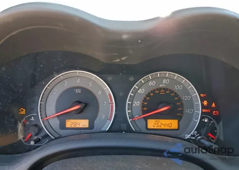 2010 Toyota Corolla Base z USA, uszkodzony, nr VIN 2T1BU4EE1AC441958